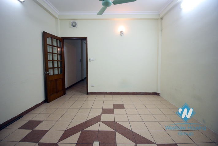 Unfurnished house for lease in Doi Can, Ba Dinh, Ha noi